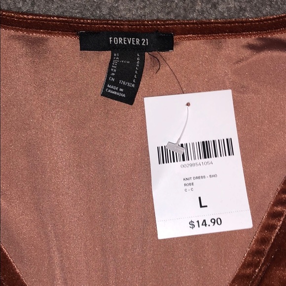 Dress - Picture 2 of 2